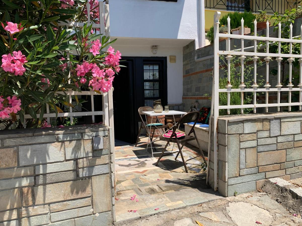Gemütliches Appartement in Ano Poli Tesalónica Exterior foto